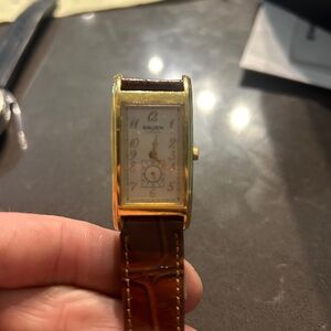 Men’s or women’s Gruen Five Curvex antique watch